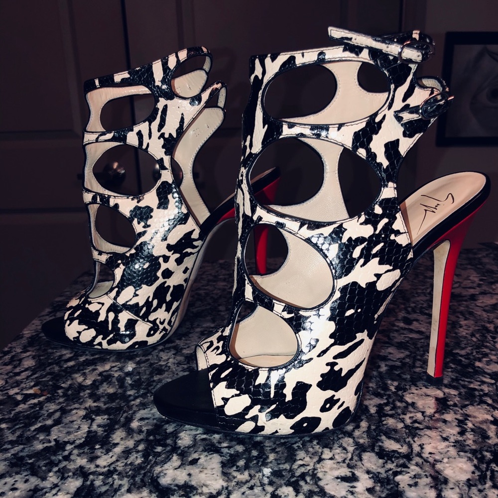 Guiseppe Zanotti 38.5 heels